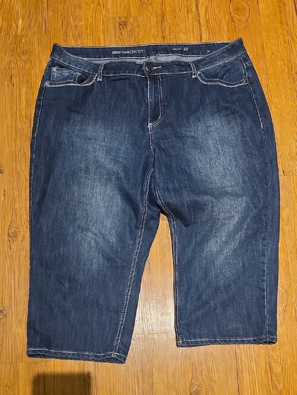 Indigo Stretch Capri Jeans